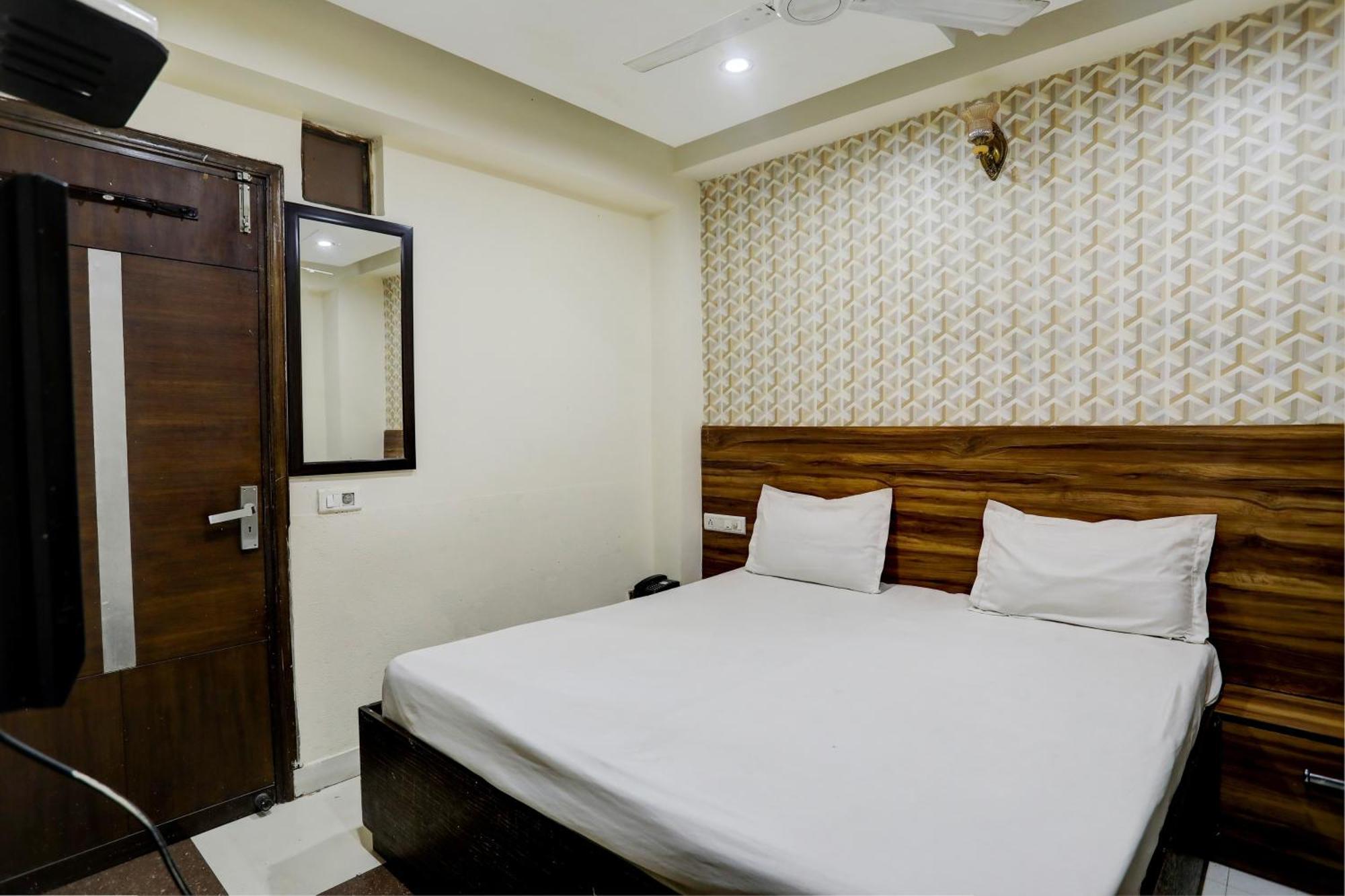 Hotel O Hcn Ludhiana Exteriör bild