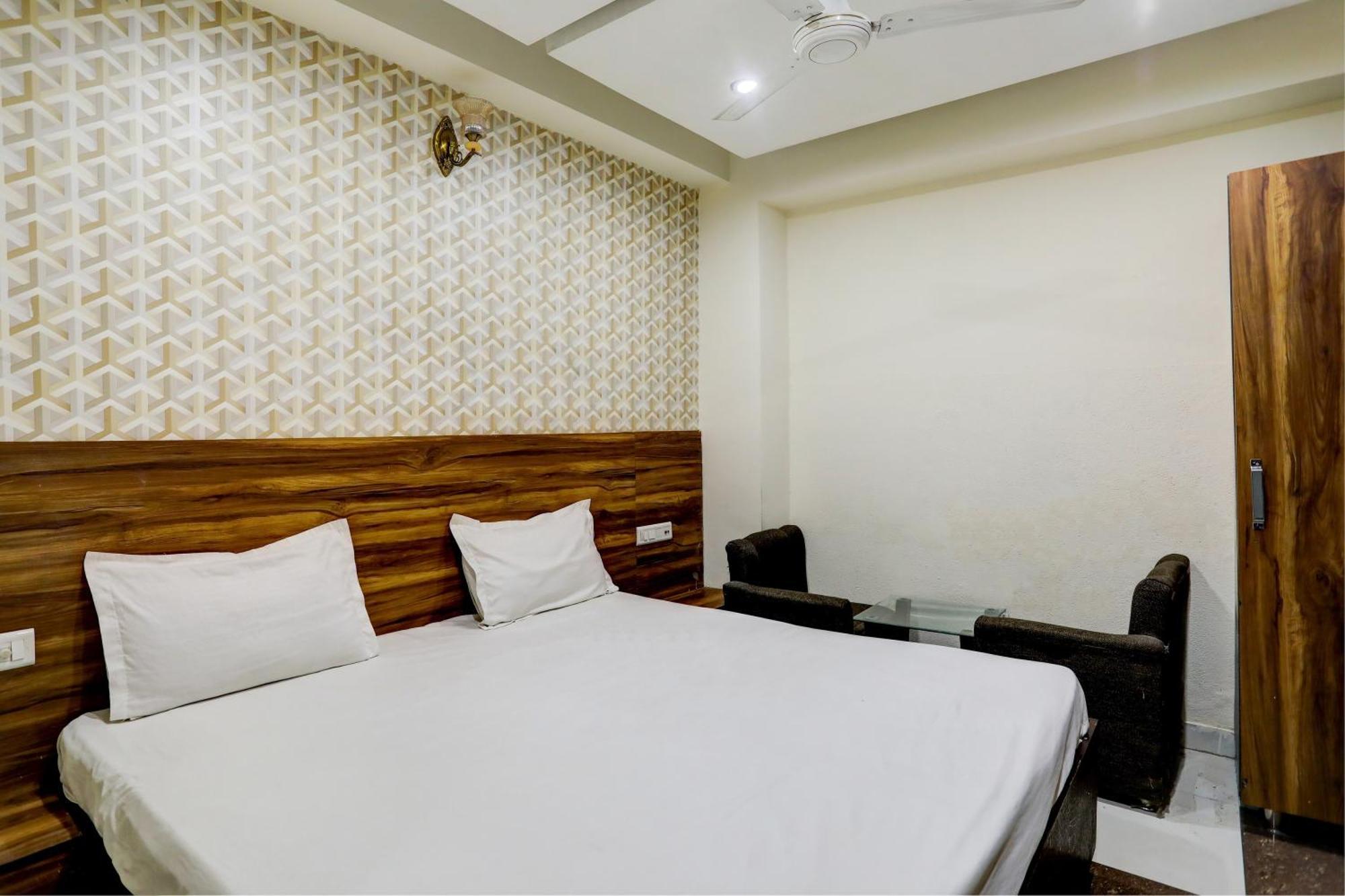 Hotel O Hcn Ludhiana Exteriör bild