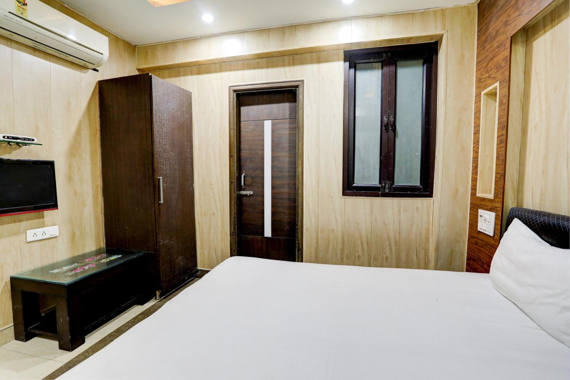 Hotel O Hcn Ludhiana Exteriör bild