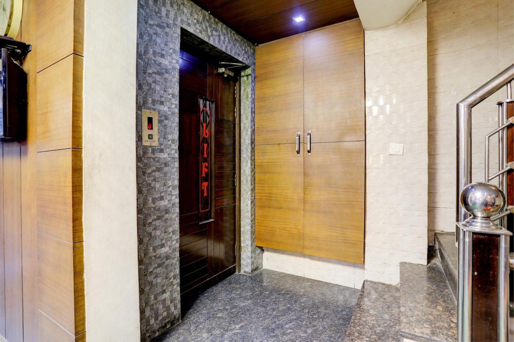 Hotel O Hcn Ludhiana Exteriör bild