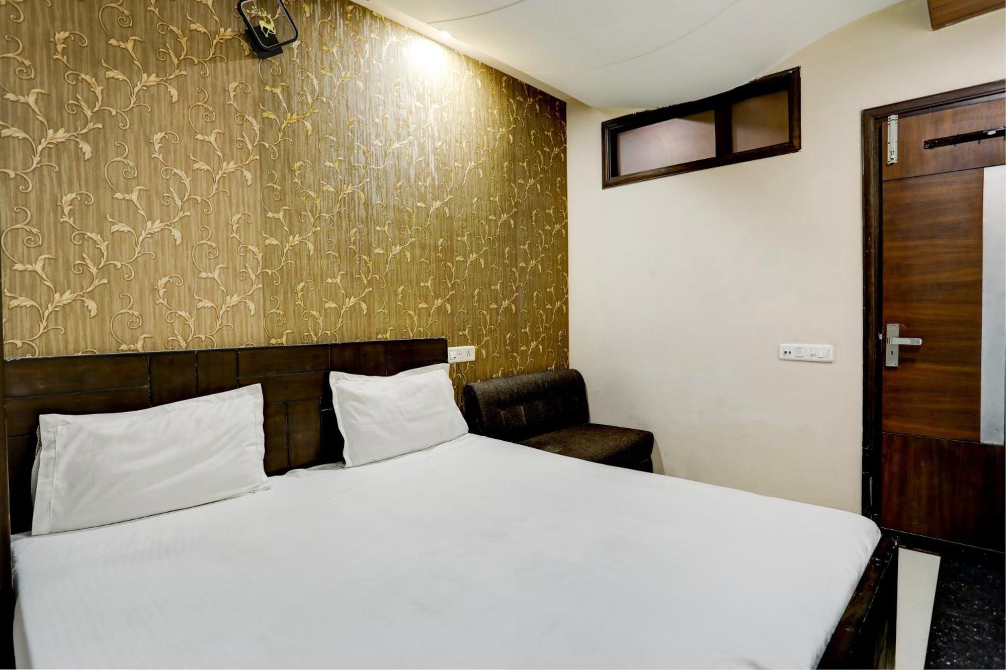 Hotel O Hcn Ludhiana Exteriör bild