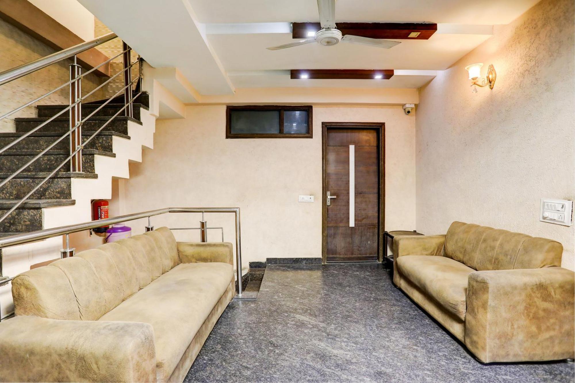 Hotel O Hcn Ludhiana Exteriör bild